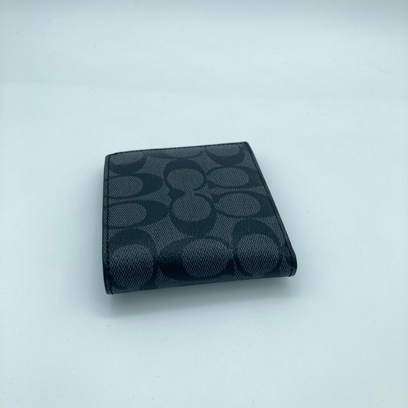 NWT COACH DOUBLE BILLFOLD WALLET IN SIGNATURE - Picture 4 of 11